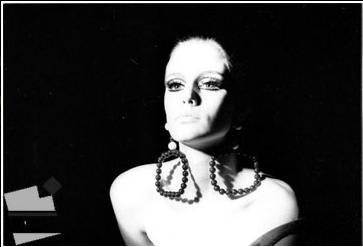 アンディ・ウォーホル Andy Warhol Susan Bottomly スーザン・ボトムリー/International Velvet